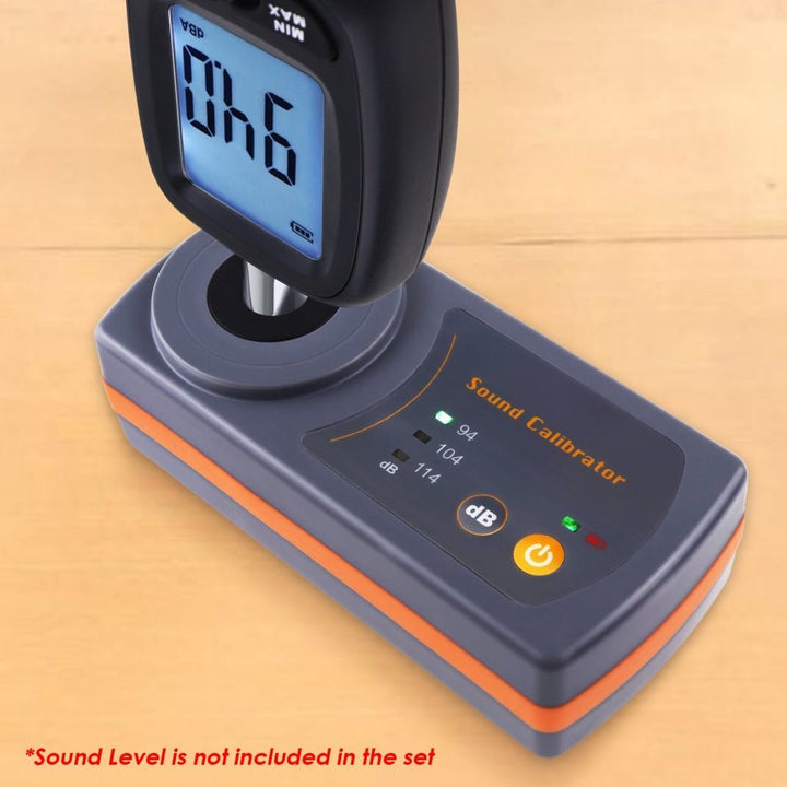 ILSM-305 Compact Sound Level Calibrator 114dB / 94dB / 104dB Calibration Level For 1/2" 13.2mm Microphone Size Sound Level Meters - Instrulife